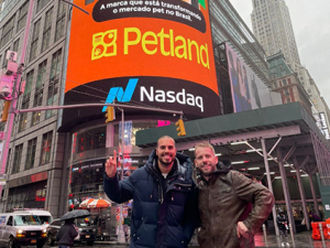 Petland Brasil na Times Square